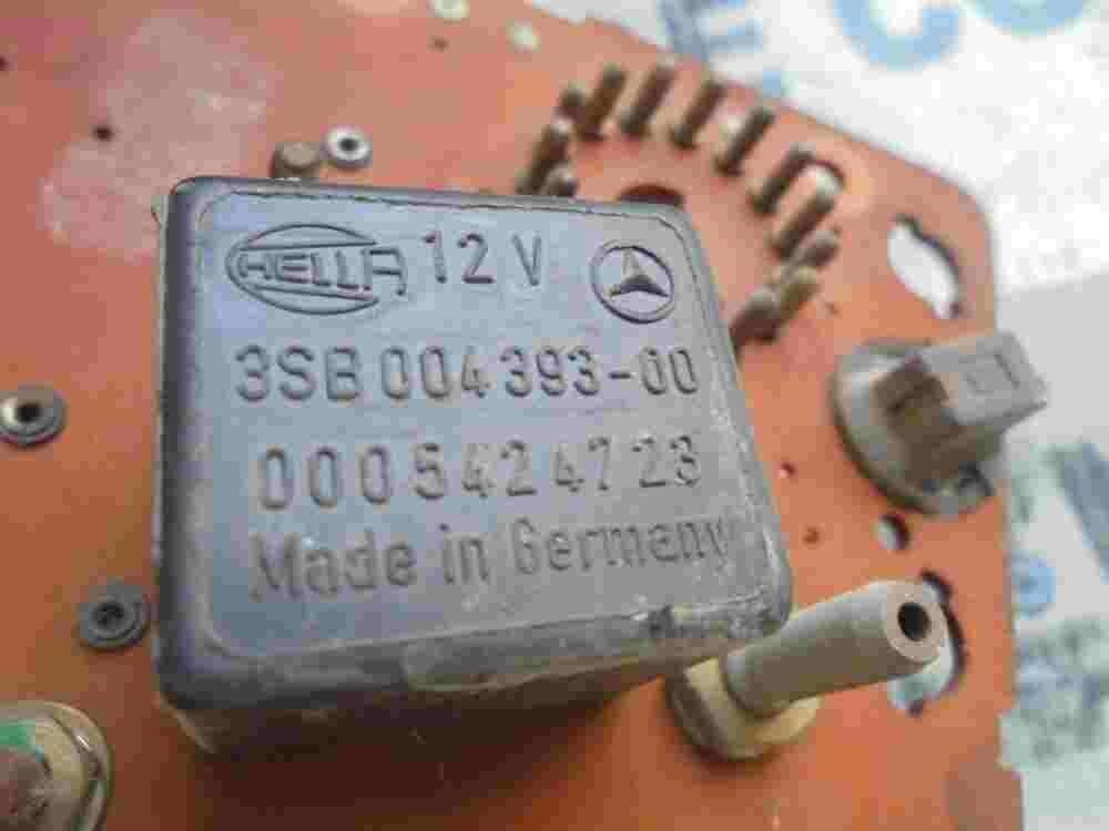 Kombiinstrument Tankanzeige  Mercedes-Benz W124 0005424723 3SB00439300