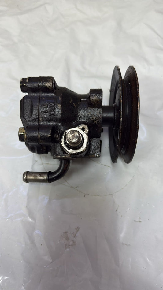 Servopumpe MITSUBISHI GALLOPER (JK-01) 2.5 TD YSK J1 HB541300  ZB540001