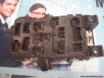 Sicherungskasten Toyota Avensis T22 8273005020 82730 05020