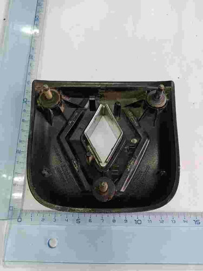 Emblem Renault Clio II 8200060918 82 00 060 918 Valeo 242099000 13.5cm.
