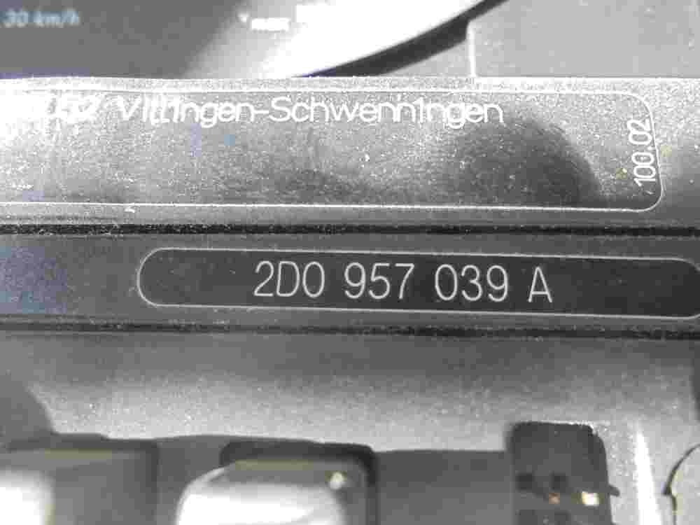 Tachometer VW Volkswagen LT II Sprinter 2D0957039A 2D0 957 039 A 2D0957039