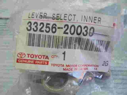 Lever Select Inner  Toyota iQ Corolla Platz Vitz 3325620030 33256-20030