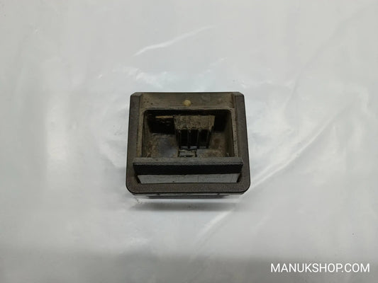 Aschenbecher VW Volkswagen Passat 321857961