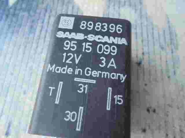 Relais  Saab 9000 9515099 95 15 099 898396 89 83 96 12V