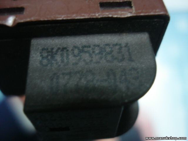 Schalter Heckklappe Öffner Audi A4 8K 8K0959831 8K0 959 831 077804S