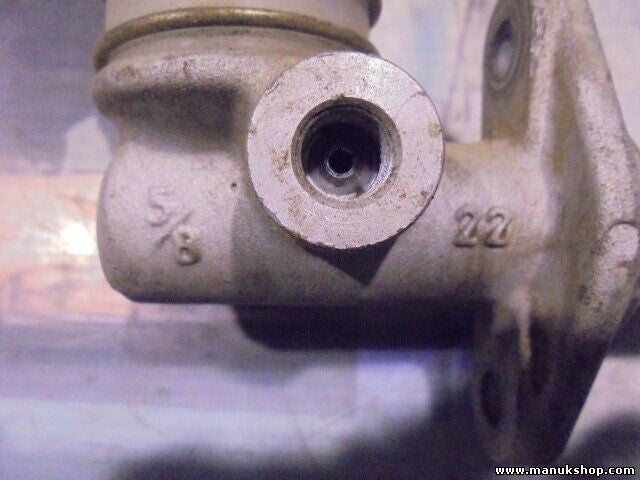Kupplungsgeberzylinder Mitsubishi Pajero Montero I 2.5 TD CM5062 5/8 22 0G