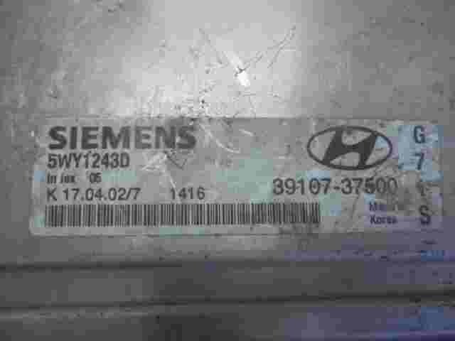 Motorsteuergerät Hyundai Santa Fe 3910737500 39107-37500 SIEMENS 5WY1243D Ind 05
