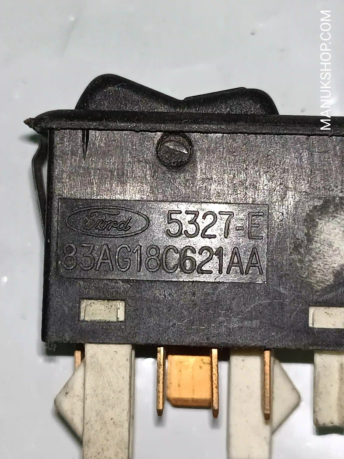 Heckscheibenheizung schalter Ford Fiesta Escort 83AG18C621AA 83AG-18C621-AA 5327