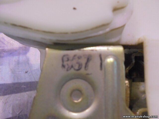 Türschloss Vorne links Mitsubishi L-200 MN146255 v98706C 98 7 06 C 867