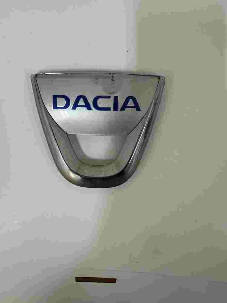 Emblem Logo hinten  Dacia Logan Sandero 2004-2017 8200811906A ..