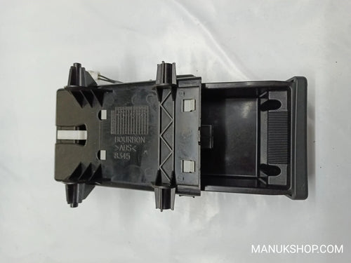 Aschenbecher Nissan Primera P12 8345
