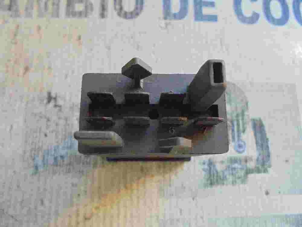 Warnblinkschalter VW Volkswagen Passat 3B 3B0953235B 3B0 953 235 B 3BO953235B