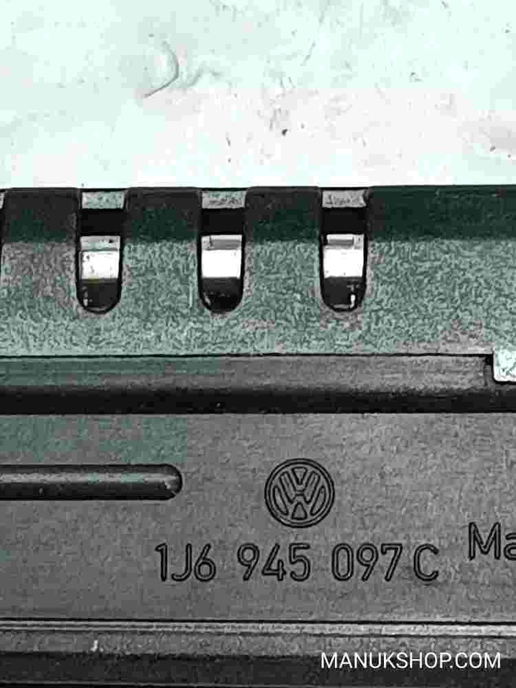 Bremsleuchte Bremslicht hinten VW Golf 4 Seat Alhambra 1J6945097C 1J6 945 097 C