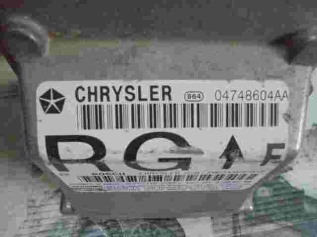 Airbagsensor Airbagsteuergerät Chrysler Voyager 04748604AA BOSCH 0285001466