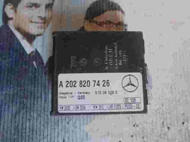 Steuergerät Alarm Mercedes-Benz CLK A208 C208 W202 A2028207426  Q05 510080290