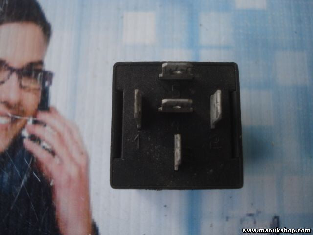 Relais Renault Clio BITRON 12v 7700844037 RT/REM