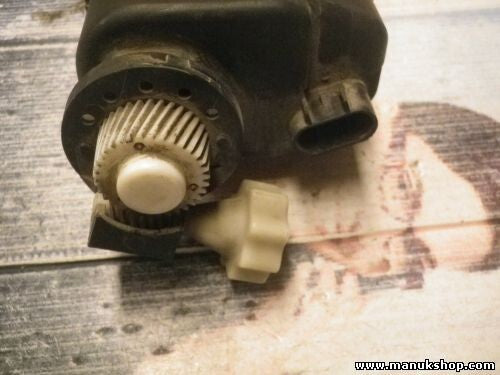 Stellmotor Scheinwerfer LWR Leuchtweitenregulierung SsangYong Musso 0310121044