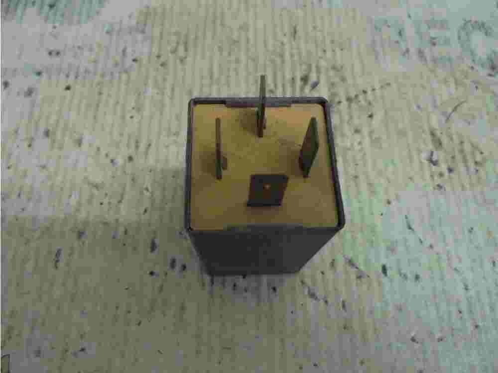 Steuergerät Leerlaufregulierung Polo Seat Skoda Audi 030906069  2501-003 Nr.82