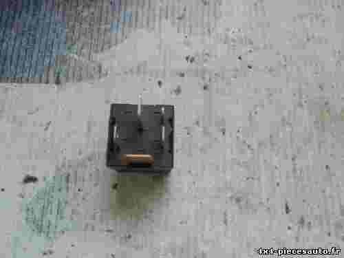 Arbeitsstromrelais Cayenne Audi Q7 Touareg Nr.433 14150000 3D0951253A PA66-GF30