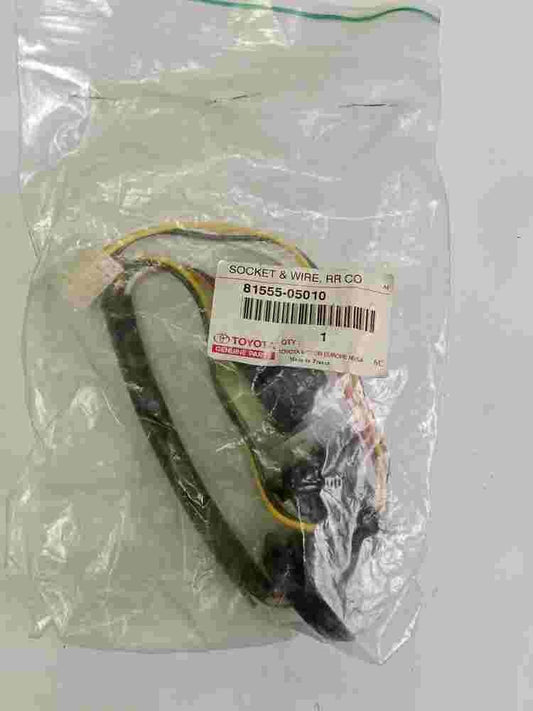 Socket Wire Rear Combination Lamp RH / Toyota Carina E 8155505010 81555-05010