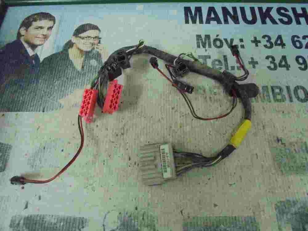 Anschlussstecker  Land Rover Defender (Ld) 2.5 Td5 81075038 88352467 993531676