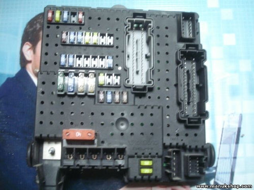 Sicherungskasten Volvo V70 S80 2,4 REM H 8676391 04W335 12217799 00004762183