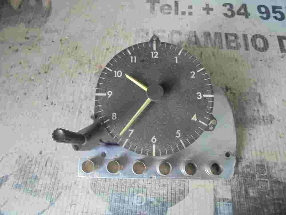 Uhr Analog Mercedes W124 370218075001 370.218/075/001 1245420011