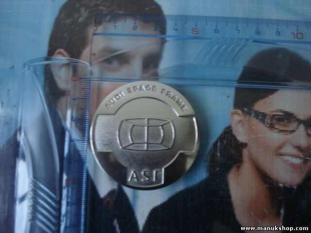 Emblem Logo Audi A8 S8 4D 4D2 4D0854519 4D0 854 519 4DO854519