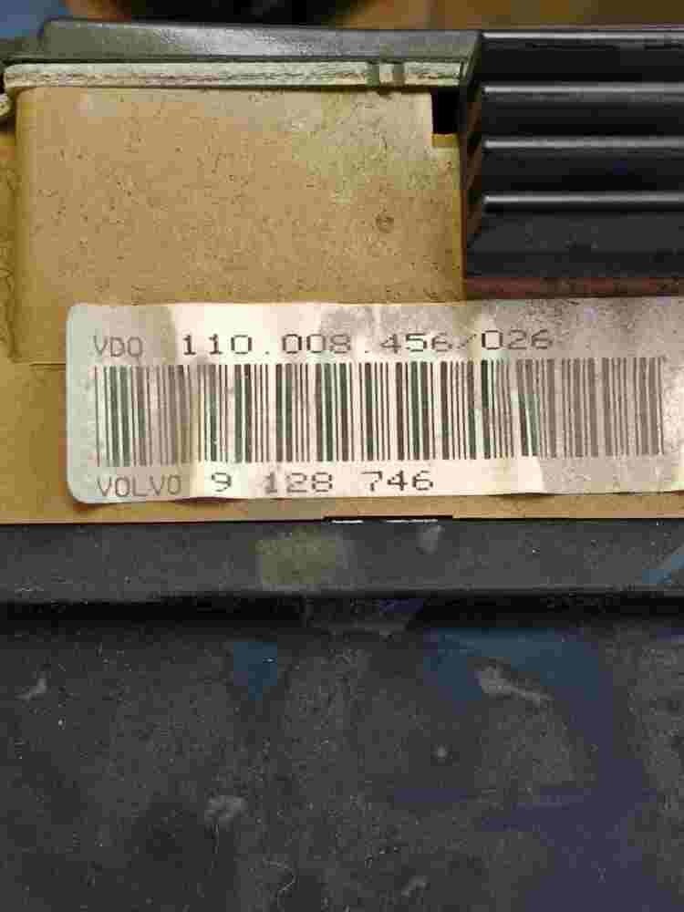 Kombiinstrument Tacho  Volvo 850 9128746 9 128 746 VDO 110008456026 81072104