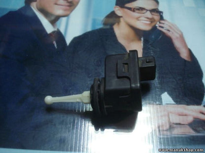 Stellmotor Scheinwerfer LWR Leuchtweitenregulierung VW Passat 3B2 3B0941295A