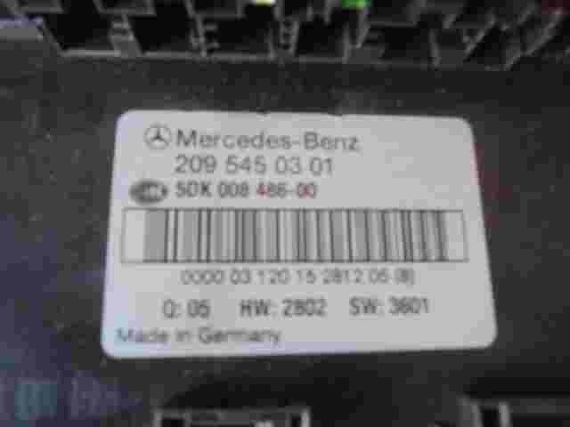 Sicherungskasten  Mercedes-Benz CLK W203 W209 2095450301 HELLA  5DK00848600