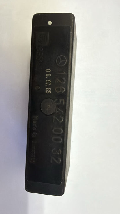 Lampenkontrolle Relais  Mercedes W124 W126 W201 1265420032 126 542 00 32 895100