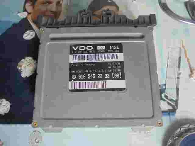 Motorsteuergerät Mercedes W208 2.0L 4Zyl 0195452232 08 VDO 412229021005 FD97W31
