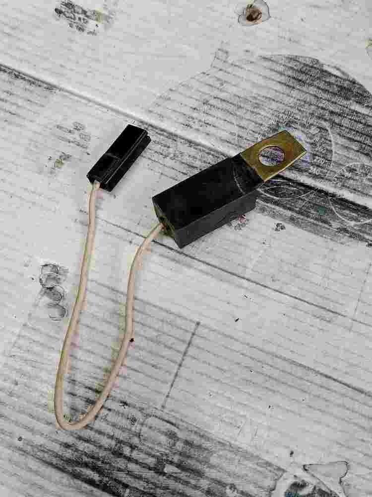 Kondensator Renault R9 Espace Safrane Facon 2635250uF 2635-250uF 2635 250uF