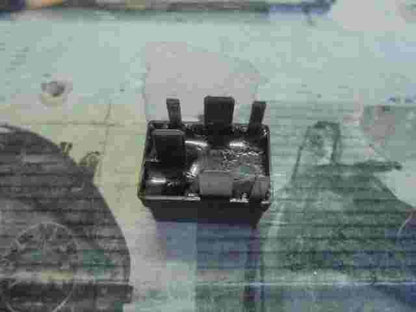 Wischerrelais Mercedes E W211 W210 320E A W168 W202  0025420319 V23078F1002X1