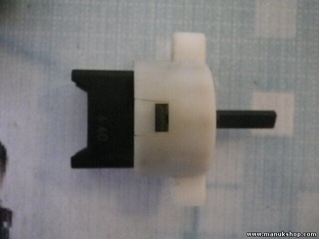 Schalter Heizungsbedienteil Land Rover Freelander 200 25 400  YUK10011 PA66GF35