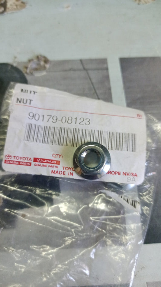 Nut / Toyota T100 Mark II GX100 Lexus 9017908123 90179-08123