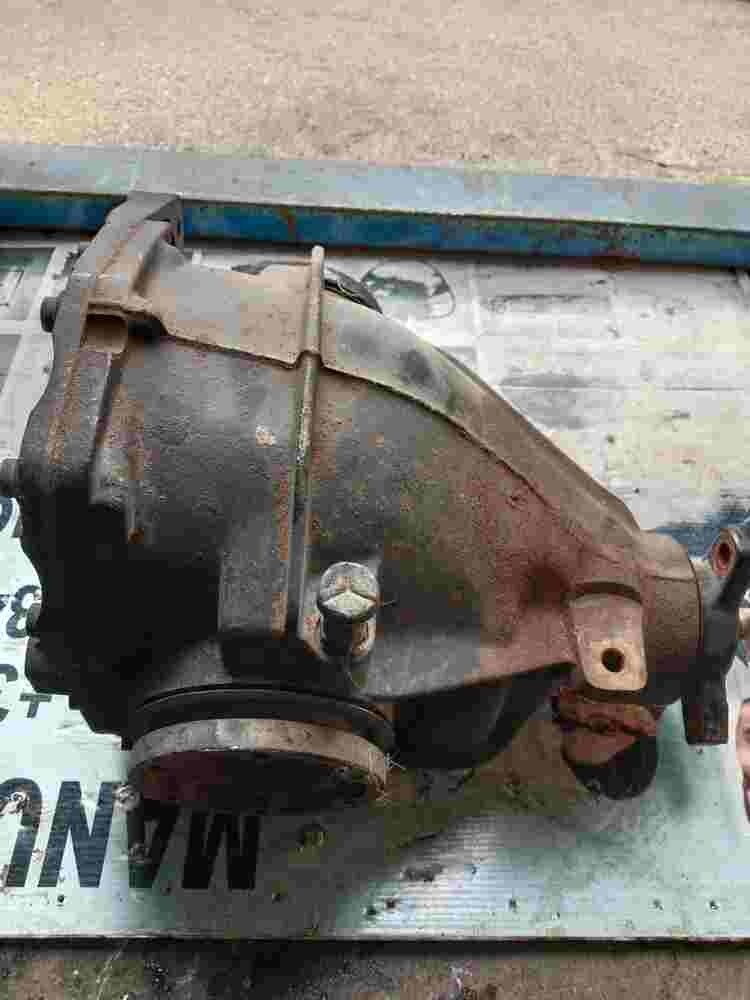 Differential hinten Hinterachsgetriebe BMW 3 316 E36 1214009 200896 GGG40