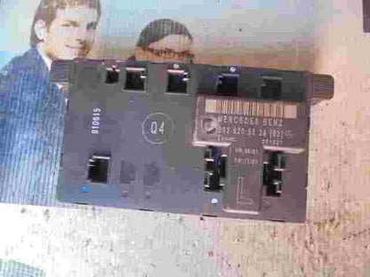 Türsteuergerät  Mercedes-Benz C-Klasse W203 2038205526 Q4 TEMIC 351321