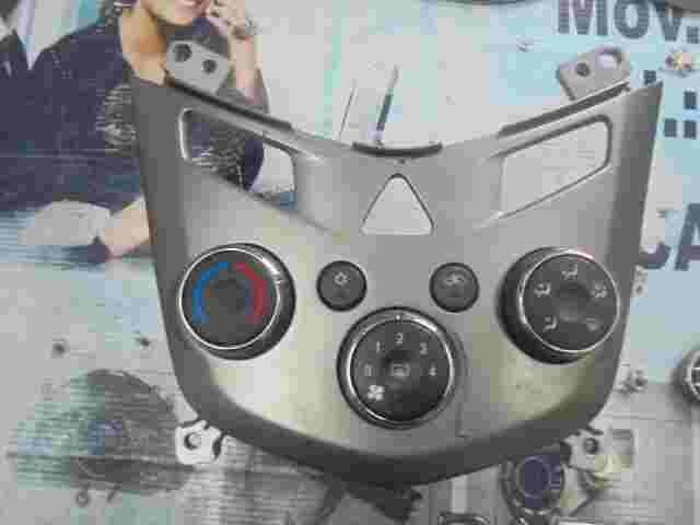 Klimabedienteil Daewoo Chevrolet Aveo T300 T250 T200 95465996 95 465 996