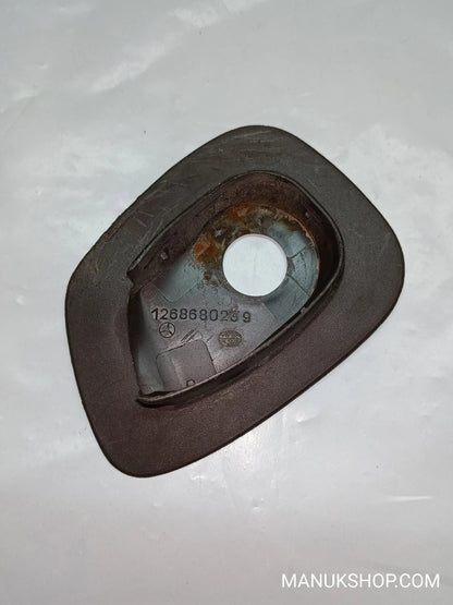 Abdeckung Gurtschloss Gurtschnapper recht Mercedes W126 1268680239 126 868 02 39