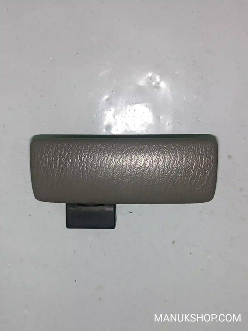 Handschuhfach schloss Nissan Elgrand Patrol Y61