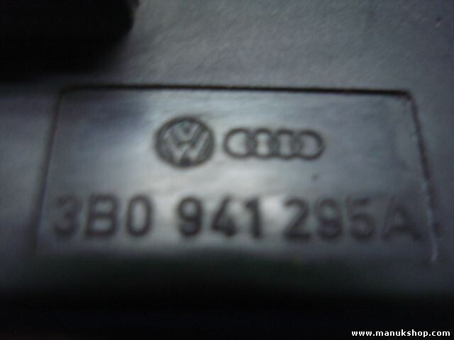 Stellmotor Scheinwerfer LWR Leuchtweitenregulierung VW Passat 3B2 3B0941295A