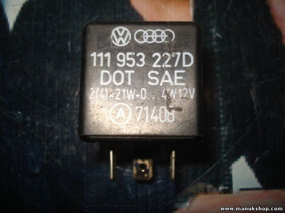 Warnblinker Relais VW Volkswagen Audi 111953227D 111 953 227D (A) 71408 Nr.21