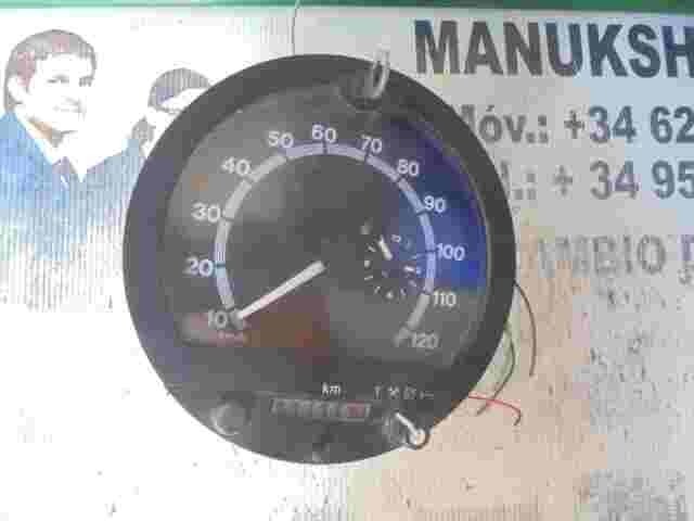 Fahrtenschreiber Renault Veeder Root 8400  6953913 M6796WU 2174 MM 8753 I/KM