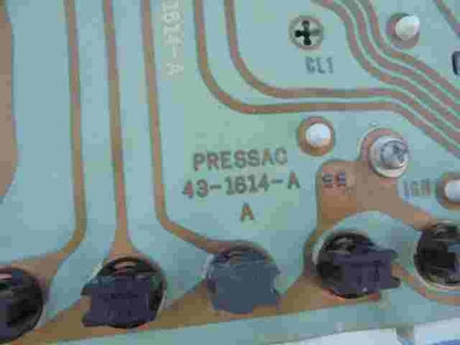 Kombiinstrument Tacho Mitsubishi Carisma MR381347 MR 381347 431614AA 431614A