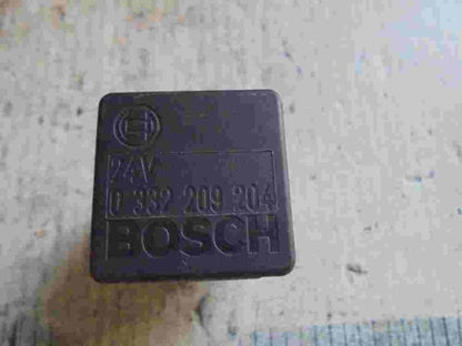 Relais BOSCH 0332209204 0 332 209 204