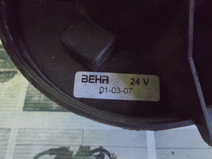 Gebläsemotor Nissan Atleon 24V TK3 27220LC30A 27220-LC30A FRAPE BEHR