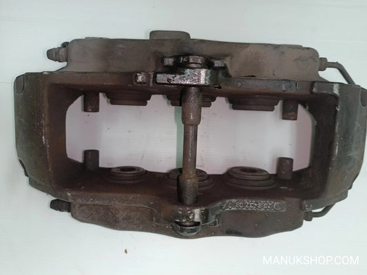 Bremssattel vorne rechts Porsche Cayenne 2009 208432083A 20.8432.08 3A