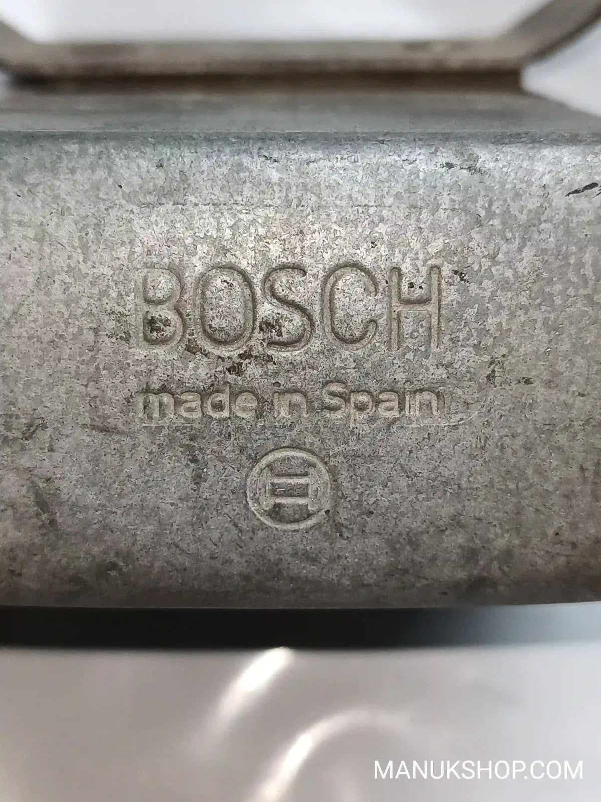 Spannungsregler  Renault R 18 9190146018 BOSCH AD114V047 AD1/14V 047